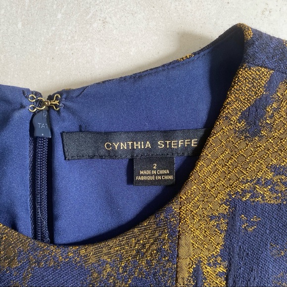 EUC Cynthia Steffe Shift Dress with Knot Detail - Picture 8 of 8